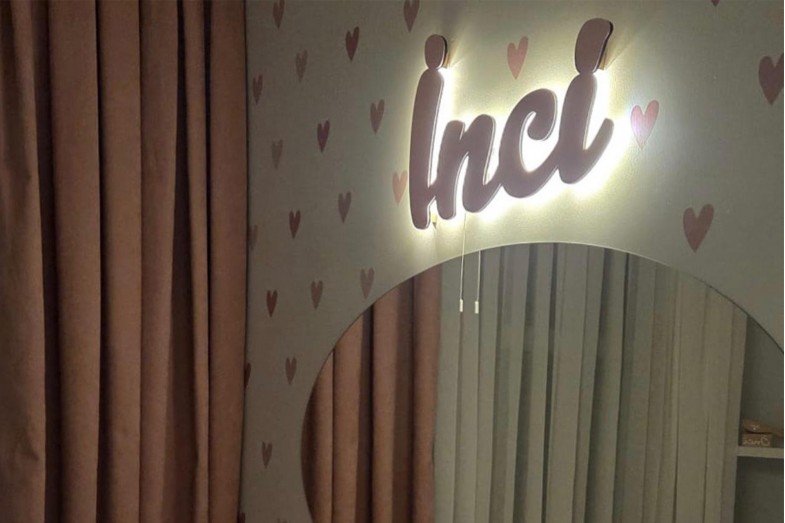 Ahşap Adına Özel Işıklı Lamba