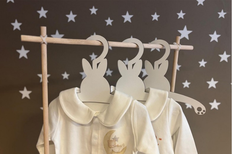 Ahşap 6'lı Tavşan Elbise Askısı Ahşap 6'lı Tavşan Elbise Askısı